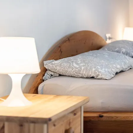 Häusle An Der Hüle Hohenstein (Reutlingen)