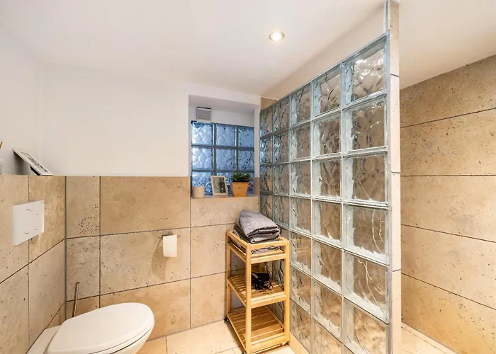 Nyaraló Haeusle An Der Huele