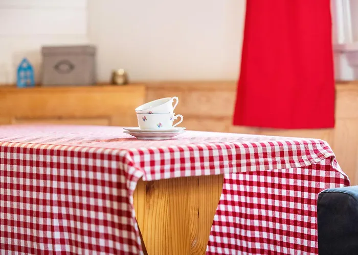 Haeusle An Der Huele Nyaraló *