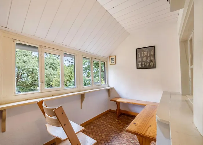 Haeusle An Der Huele * Hohenstein