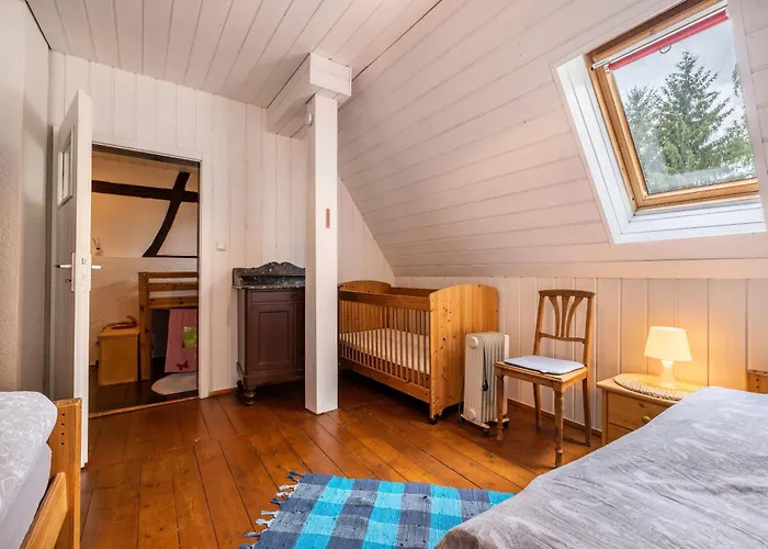 Haeusle An Der Huele Nyaraló Hohenstein