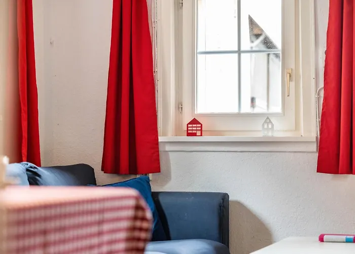 Haeusle An Der Huele Nyaraló Hohenstein